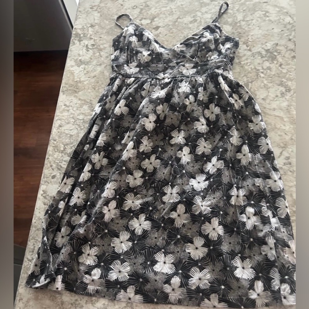 Women’s Old Navy Floral Sundress Medium